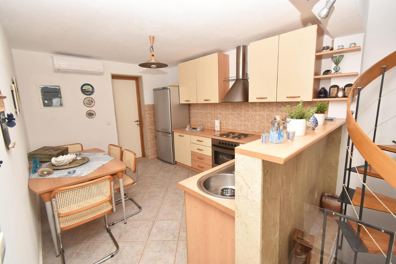 Olia Sea View Shared Pool Villa, Néa Fókaia Екстериор снимка