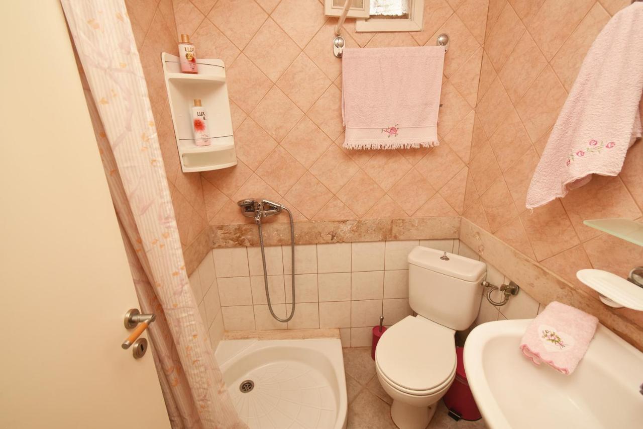 Olia Sea View Shared Pool Villa, Néa Fókaia Екстериор снимка