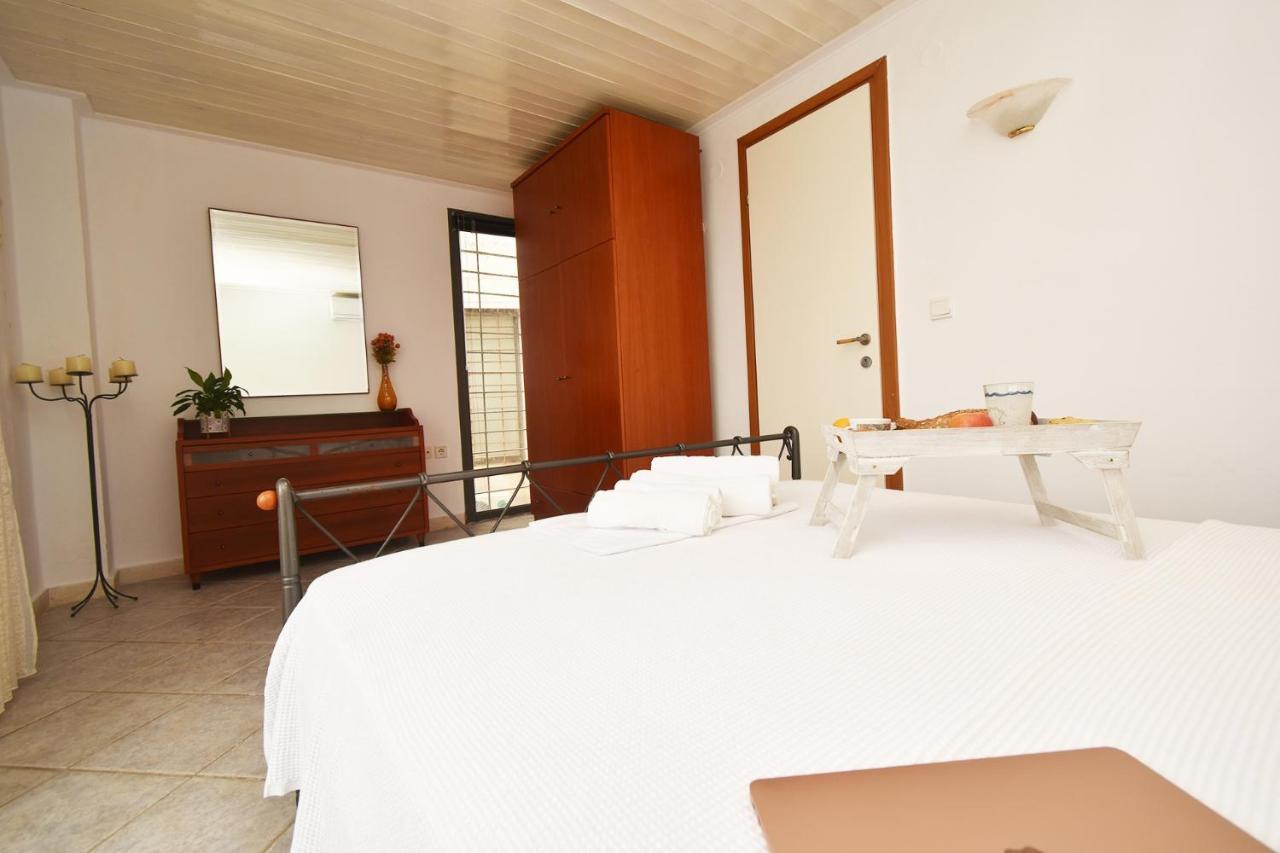 Olia Sea View Shared Pool Villa, Néa Fókaia Екстериор снимка