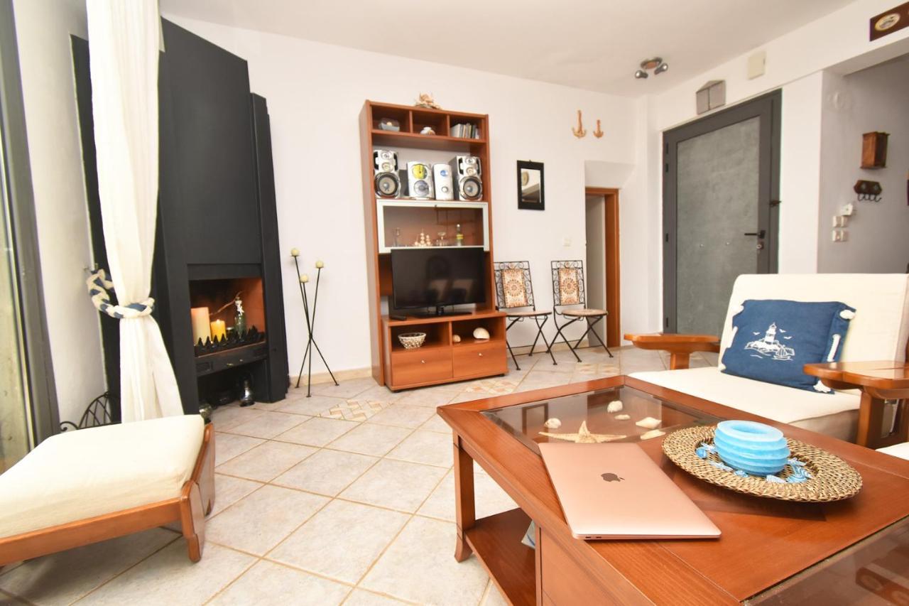 Olia Sea View Shared Pool Villa, Néa Fókaia Екстериор снимка