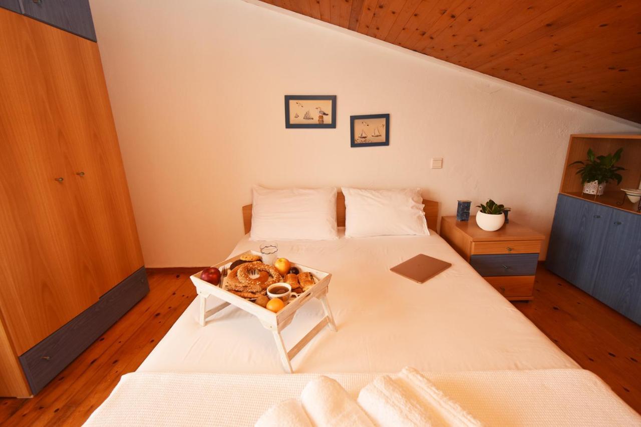 Olia Sea View Shared Pool Villa, Néa Fókaia Екстериор снимка